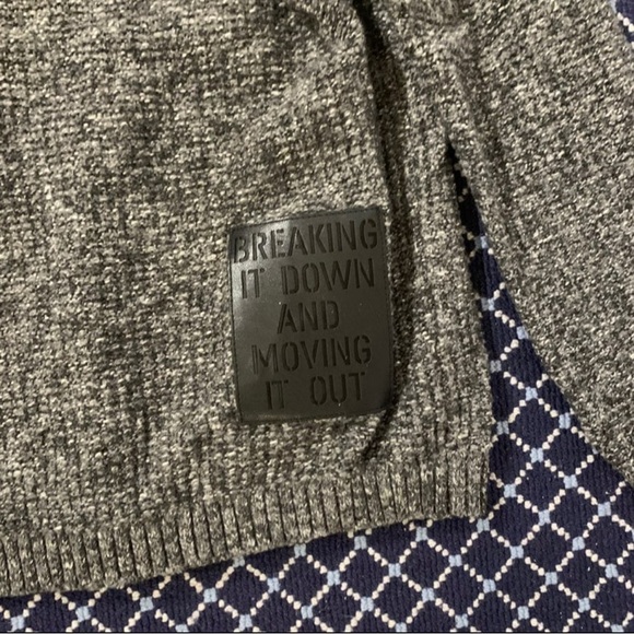 Zara Sweater - Picture 2 of 5